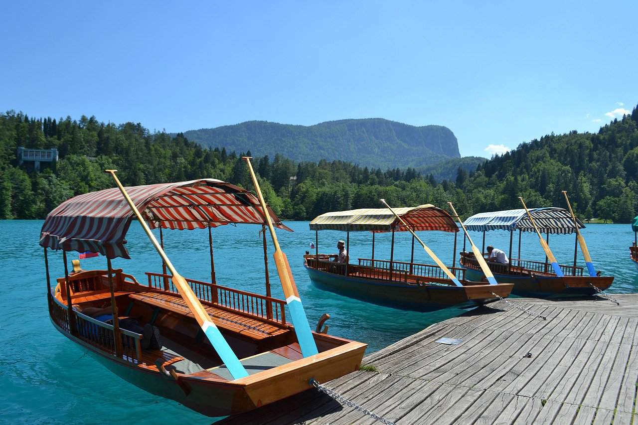 Bluten Boote Slovenien