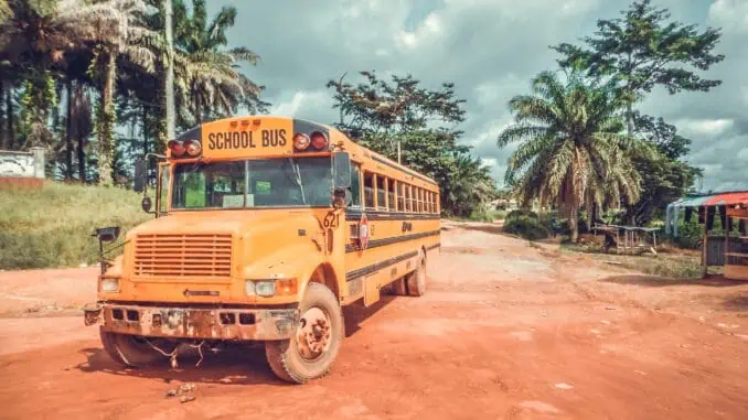 Schulbuss in Liberia