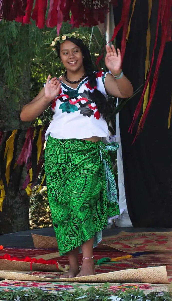 Frau in Tuvalu